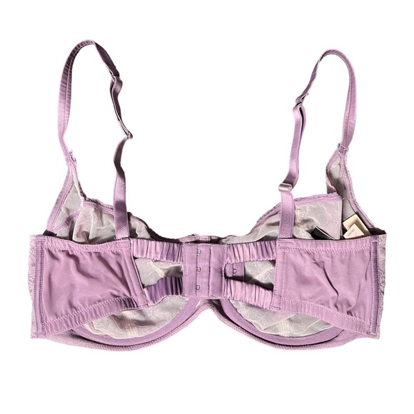 NWT 38DDD Lace Underwire Victoria Secret Bra - Picture 4 of 6